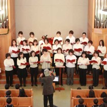 <p class="has-text-align-center" style="font-size:17px"><strong>
クリスマス親子礼拝
</strong></p>