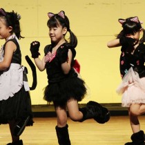 <p class="has-text-align-center" style="font-size:17px"><strong>
おゆうぎ会
</strong></p>