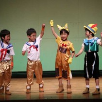 <p class="has-text-align-center" style="font-size:17px"><strong>
おゆうぎ会
</strong></p>