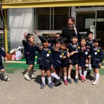 <p class="has-text-align-center" style="font-size:17px"><strong>
卒園式
</strong></p>