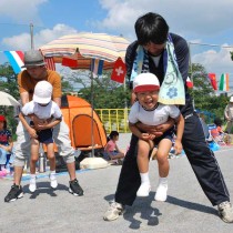 <p class="has-text-align-center" style="font-size:17px"><strong>
運動会
</strong></p>